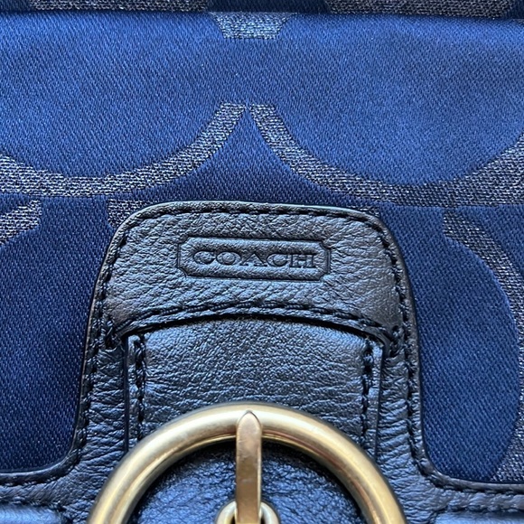 Coach crossbody purse - Picture 7 of 10